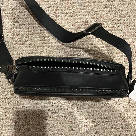 COACH Graham Crossbody In Signature Canvas C4149 - Picture 9 of 11